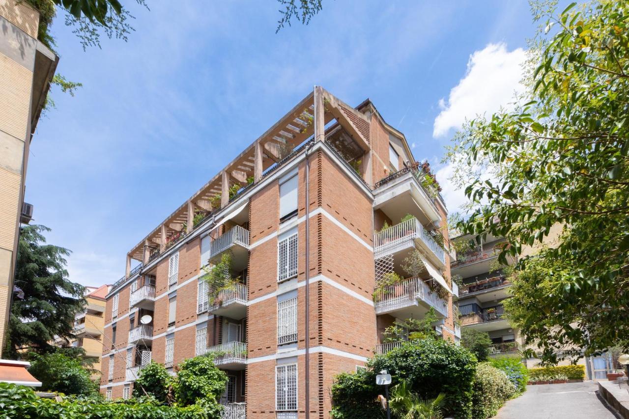 Ponte Milvio-rental In Appartamento *